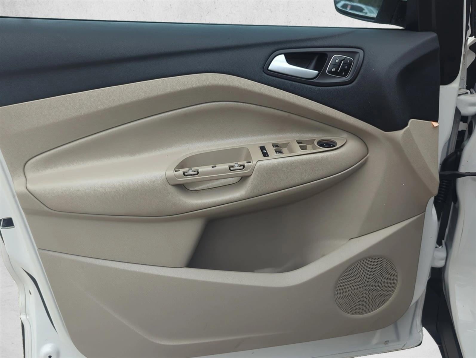 2017 Ford Escape Titanium FWD