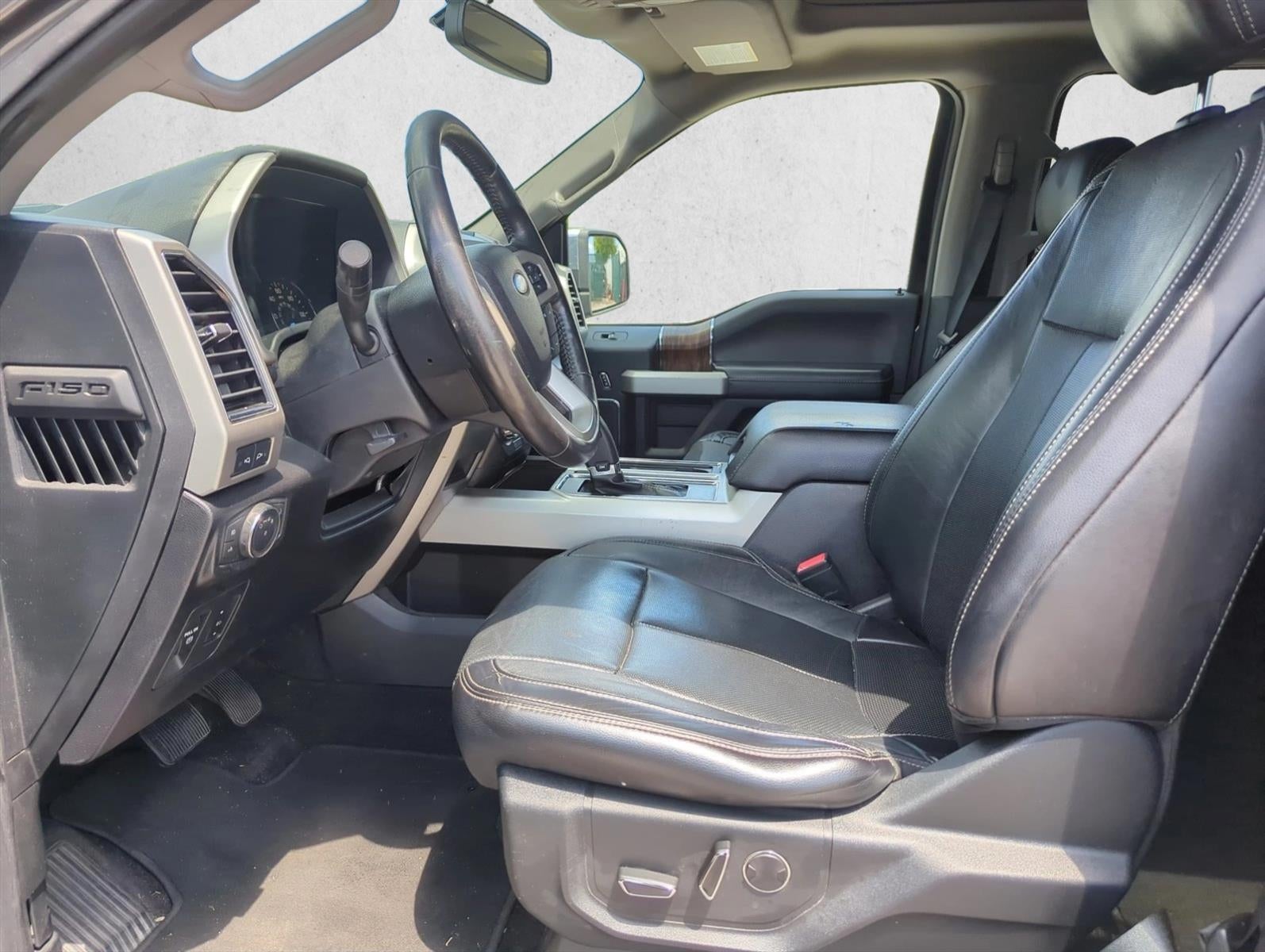 2018 Ford F-150 LARIAT 4WD SuperCrew 5.5' Box
