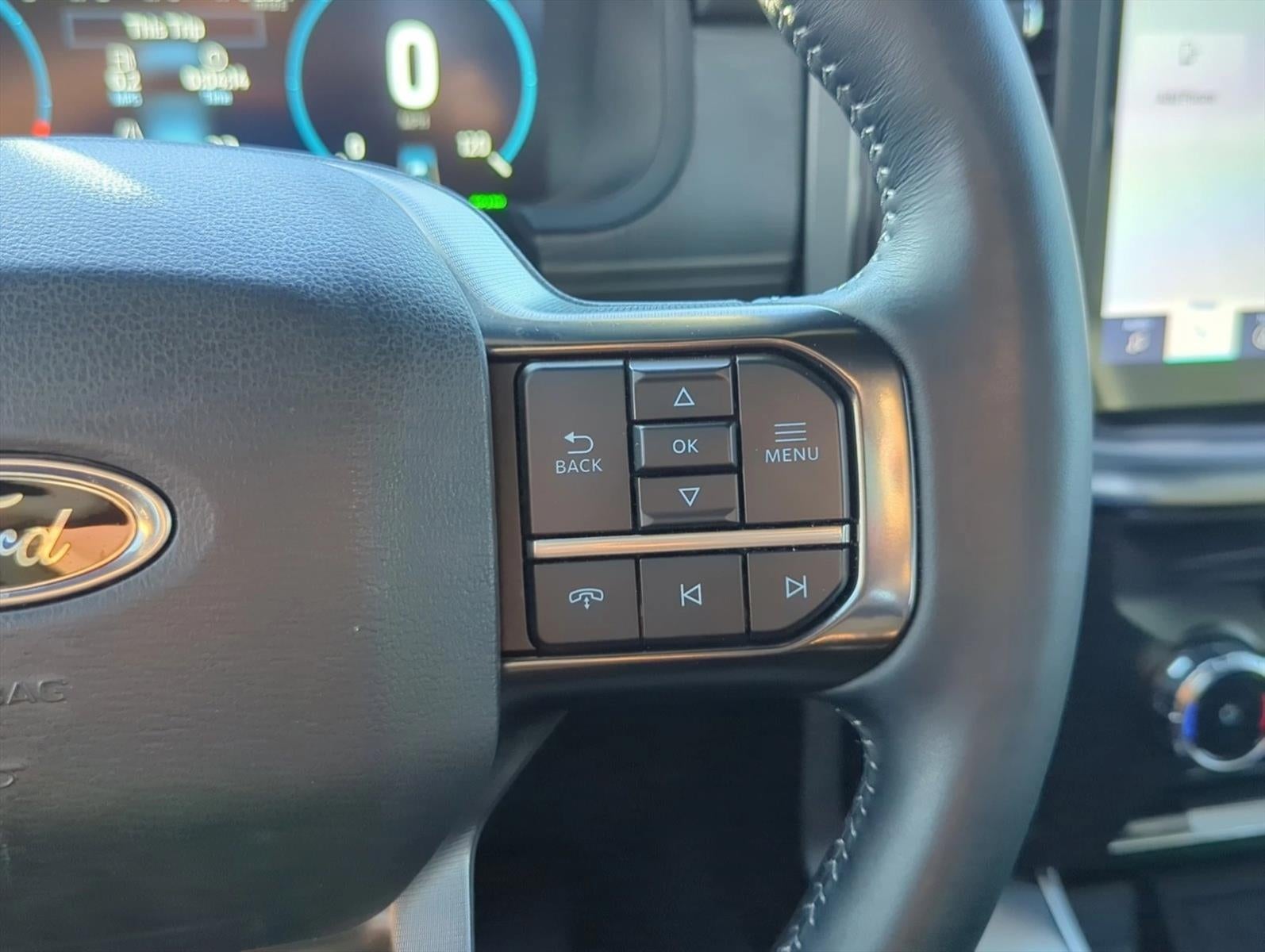2023 Ford F-150 Platinum 4WD SuperCrew 5.5' Box