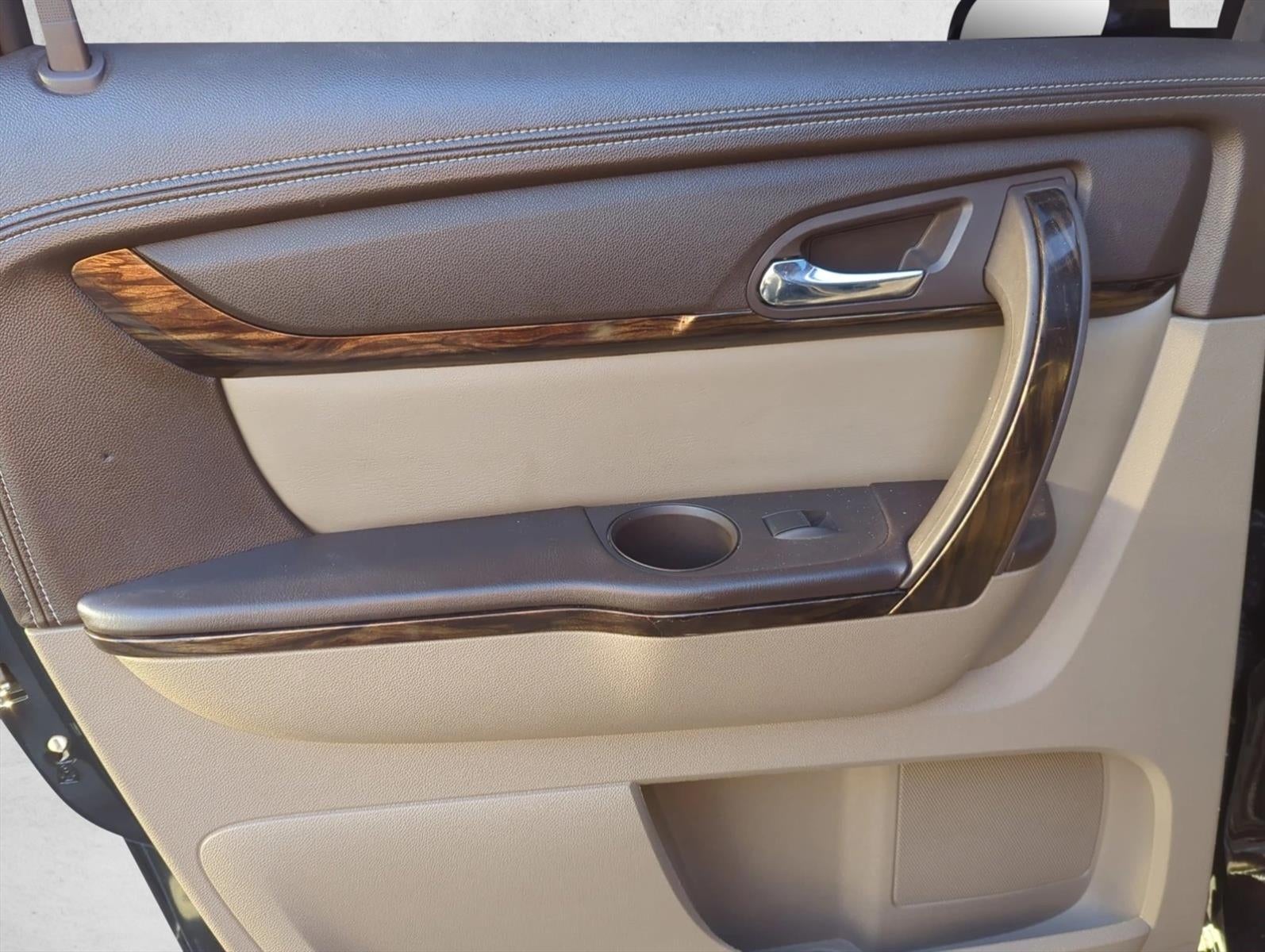 2016 GMC Acadia FWD Denali