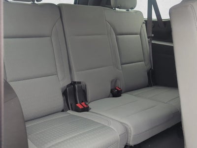 2025 Chevrolet Suburban 4WD LS