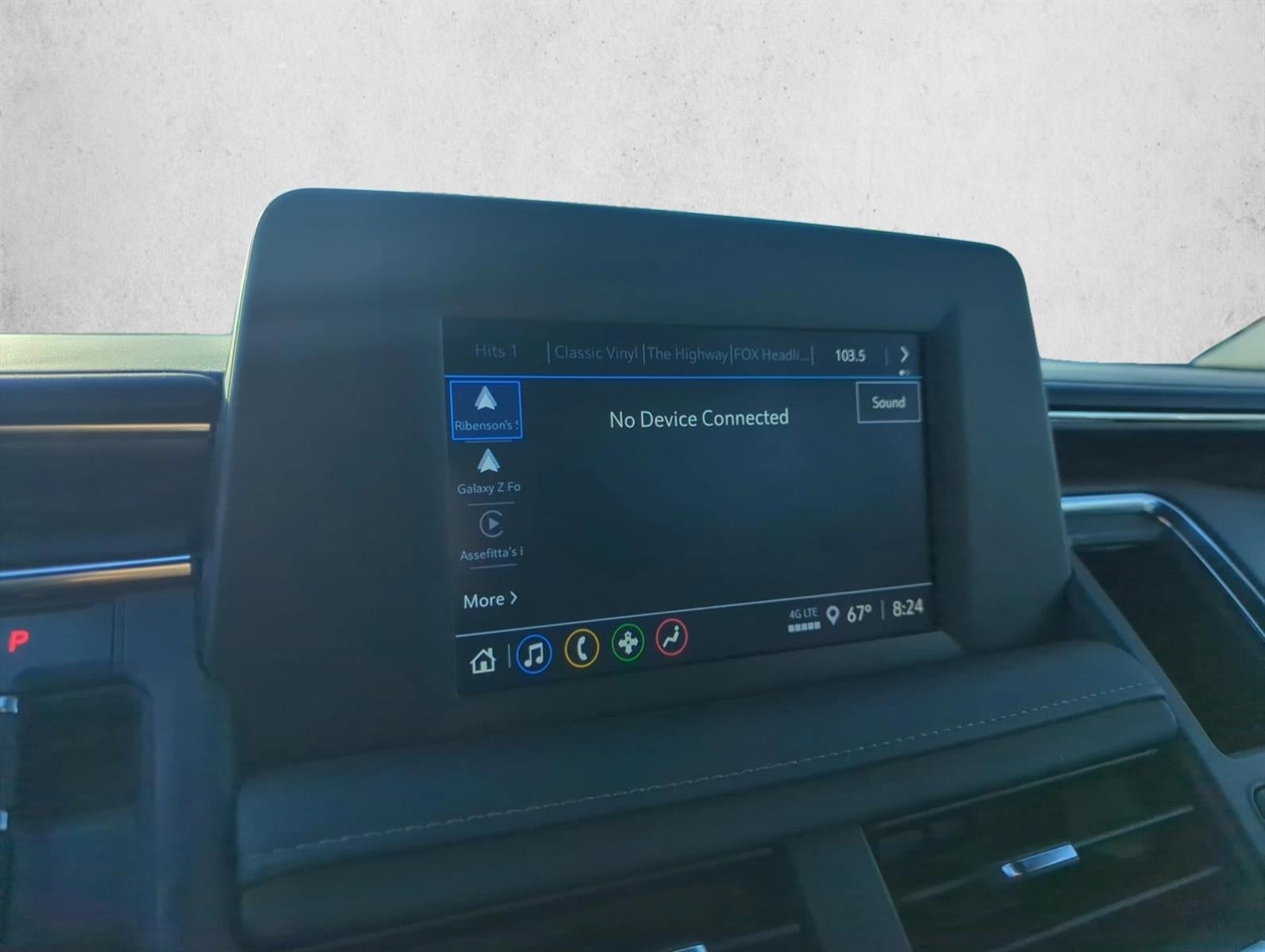 2024 Chevrolet Suburban 2WD LS