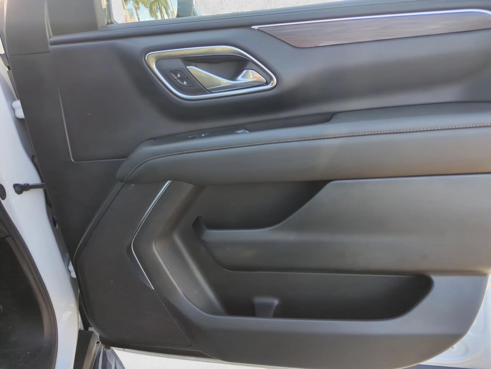 2024 Chevrolet Suburban 2WD LS