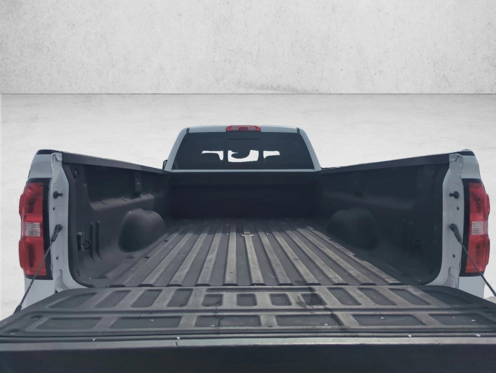 2018 GMC Sierra 3500HD Crew Cab Long Box 4-Wheel Drive Denali