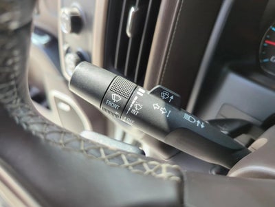 2017 GMC Sierra 3500HD Crew Cab Long Box 4-Wheel Drive Denali