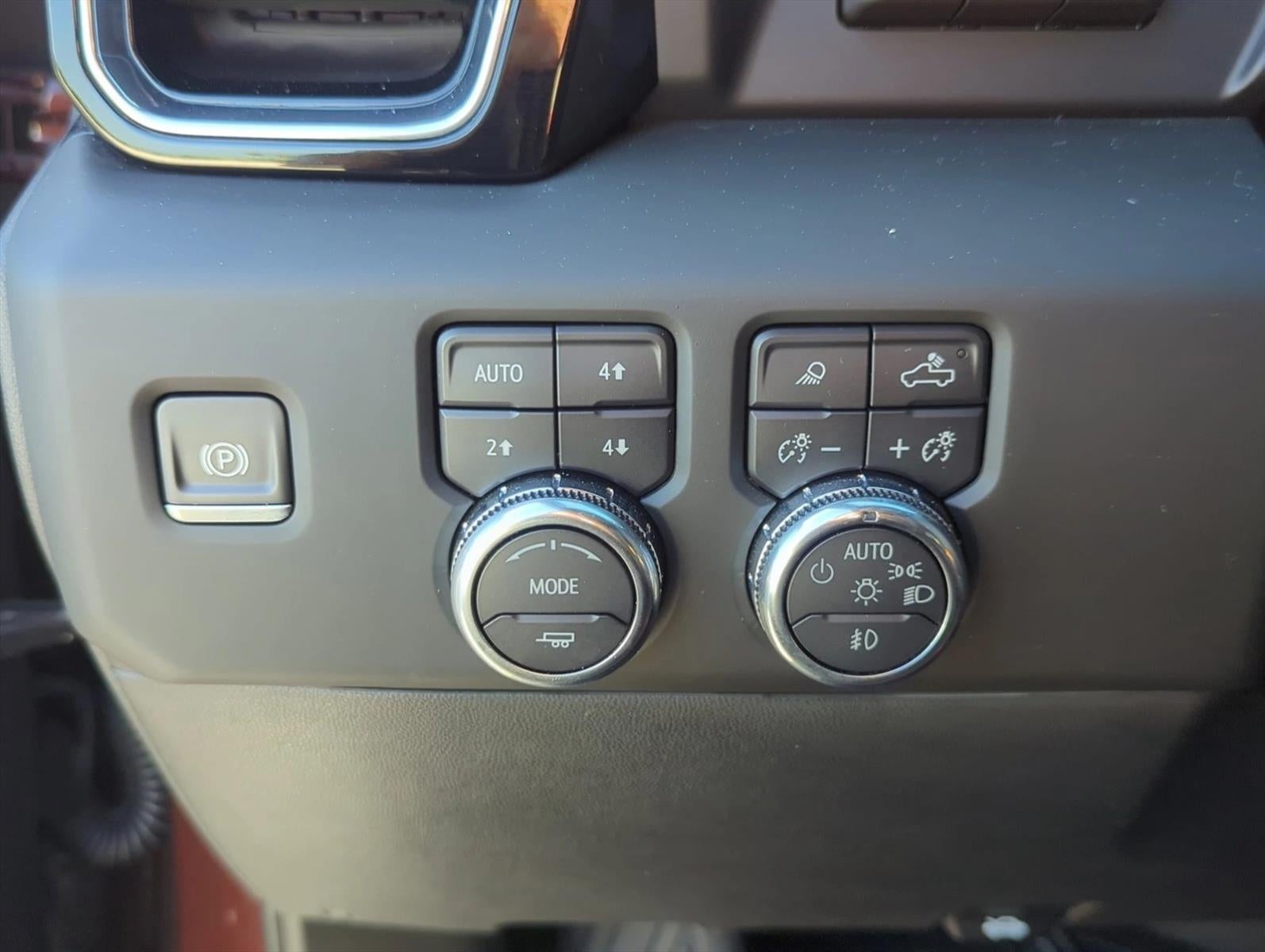 2024 GMC Sierra 2500 HD Crew Cab Standard Box 4-Wheel Drive Denali Ultimate