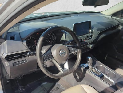 2022 Nissan Altima 2.5 SV Sedan