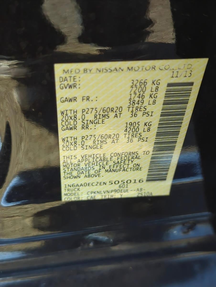2014 Nissan Titan 4WD Crew Cab Short Bed SL