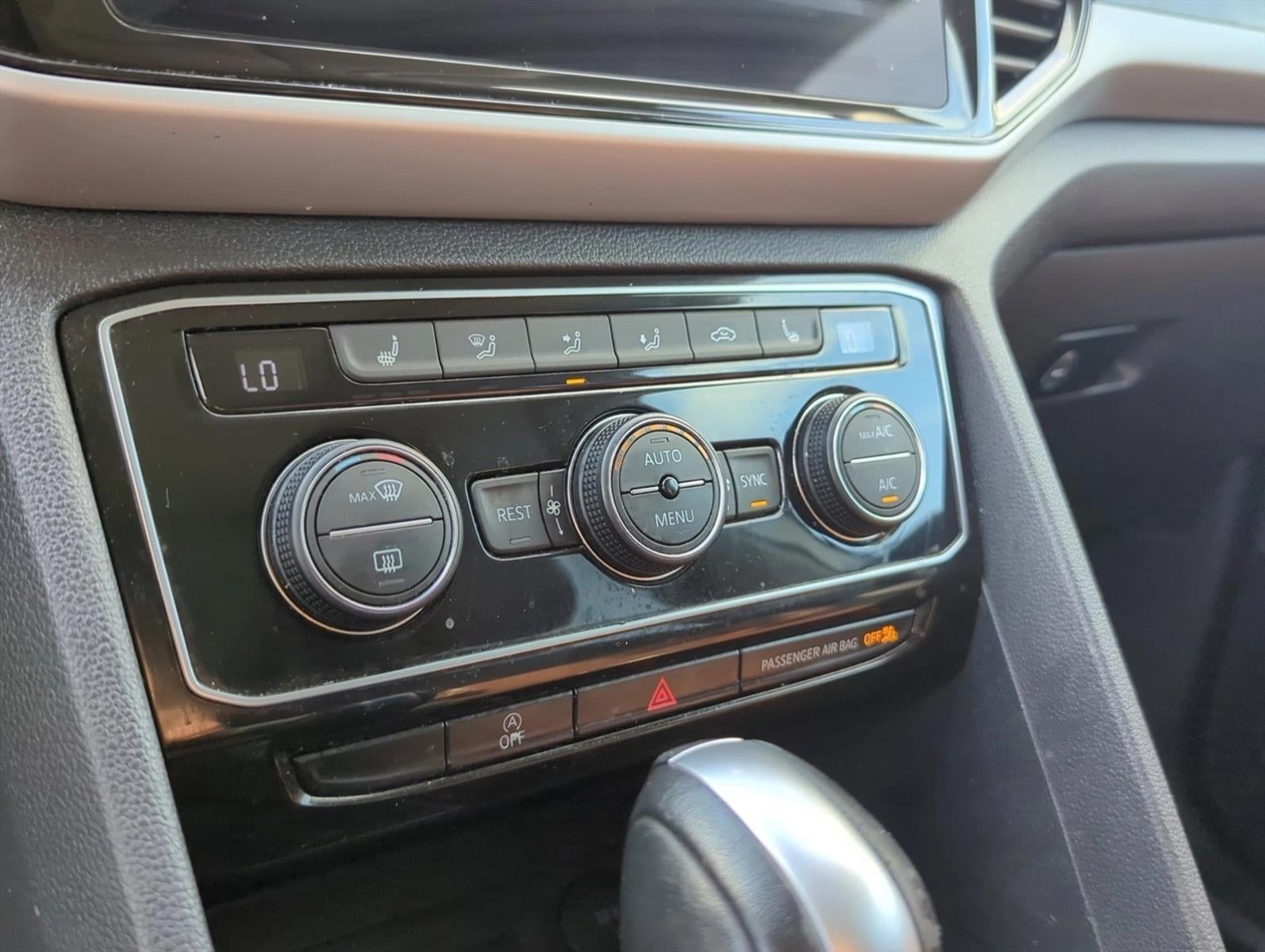 2023 Volkswagen Atlas 3.6L V6 SE w/Technology FWD