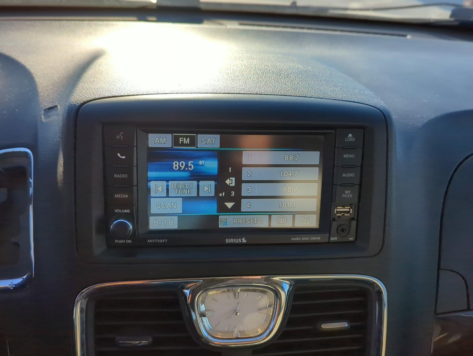 2013 Chrysler Town & Country 4dr Wgn Touring