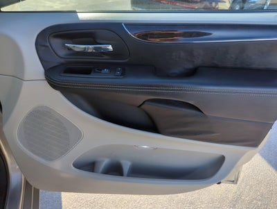 2013 Chrysler Town & Country 4dr Wgn Touring