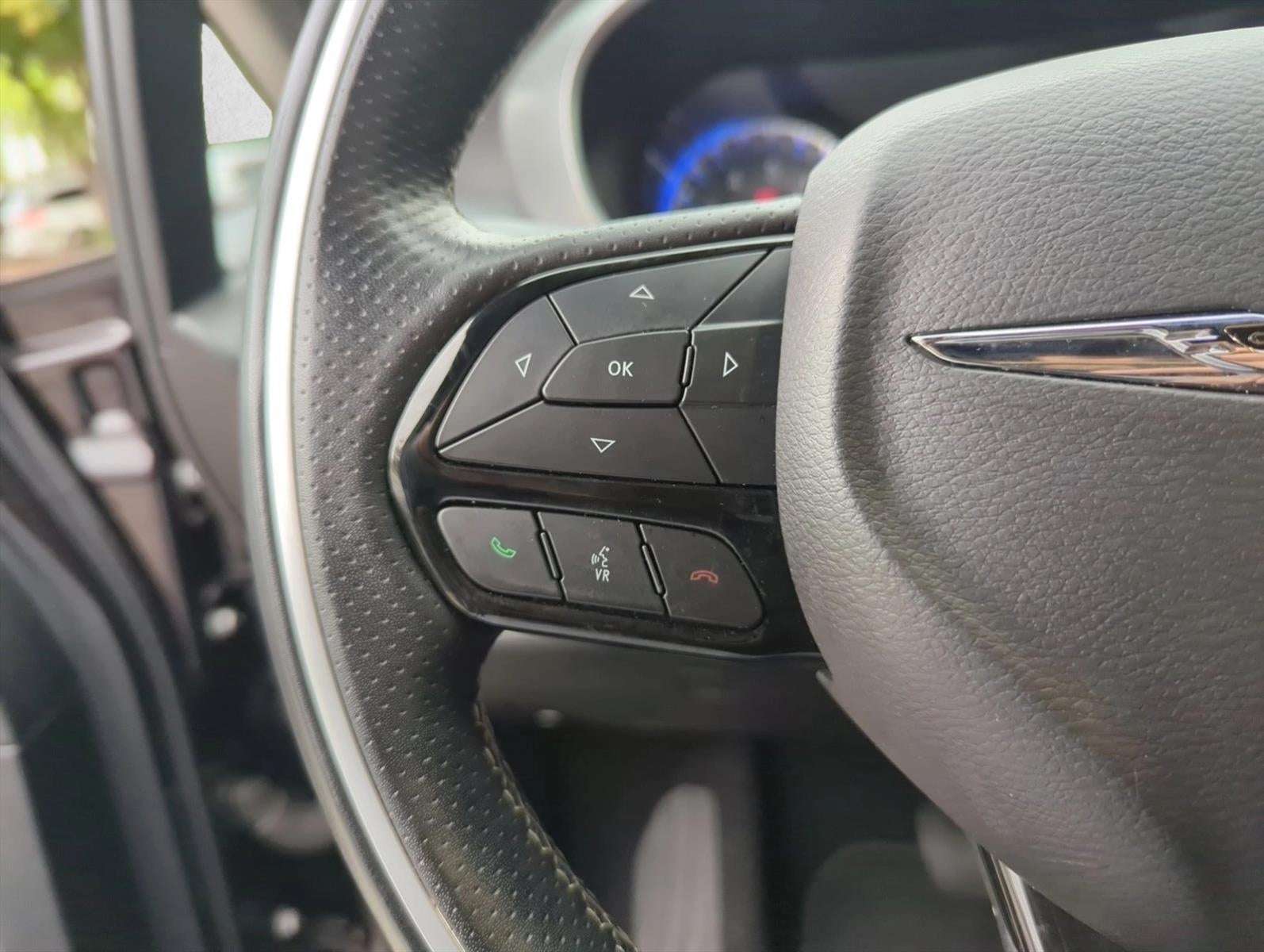 2019 Chrysler Pacifica Limited FWD