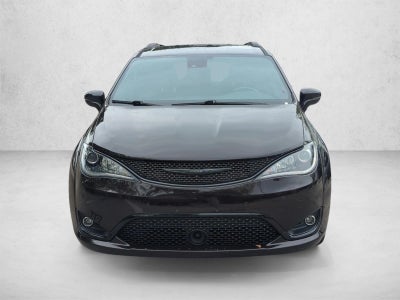 2019 Chrysler Pacifica Limited FWD