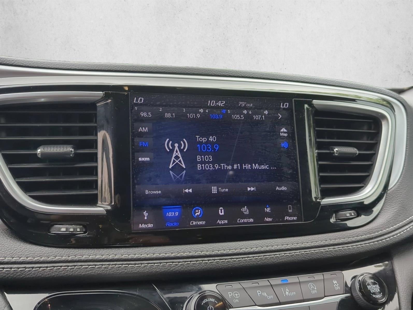 2019 Chrysler Pacifica Limited FWD