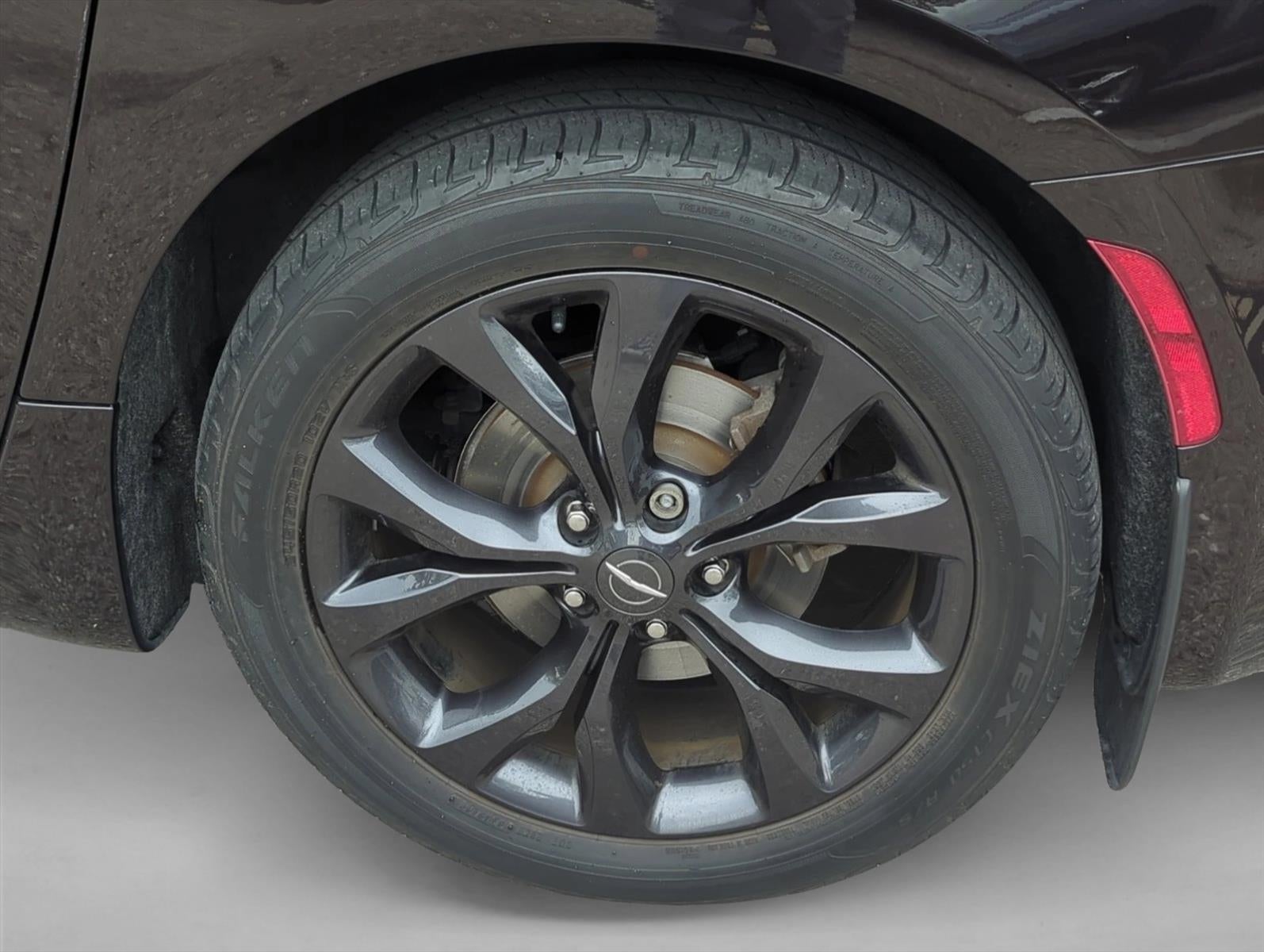 2019 Chrysler Pacifica Limited FWD