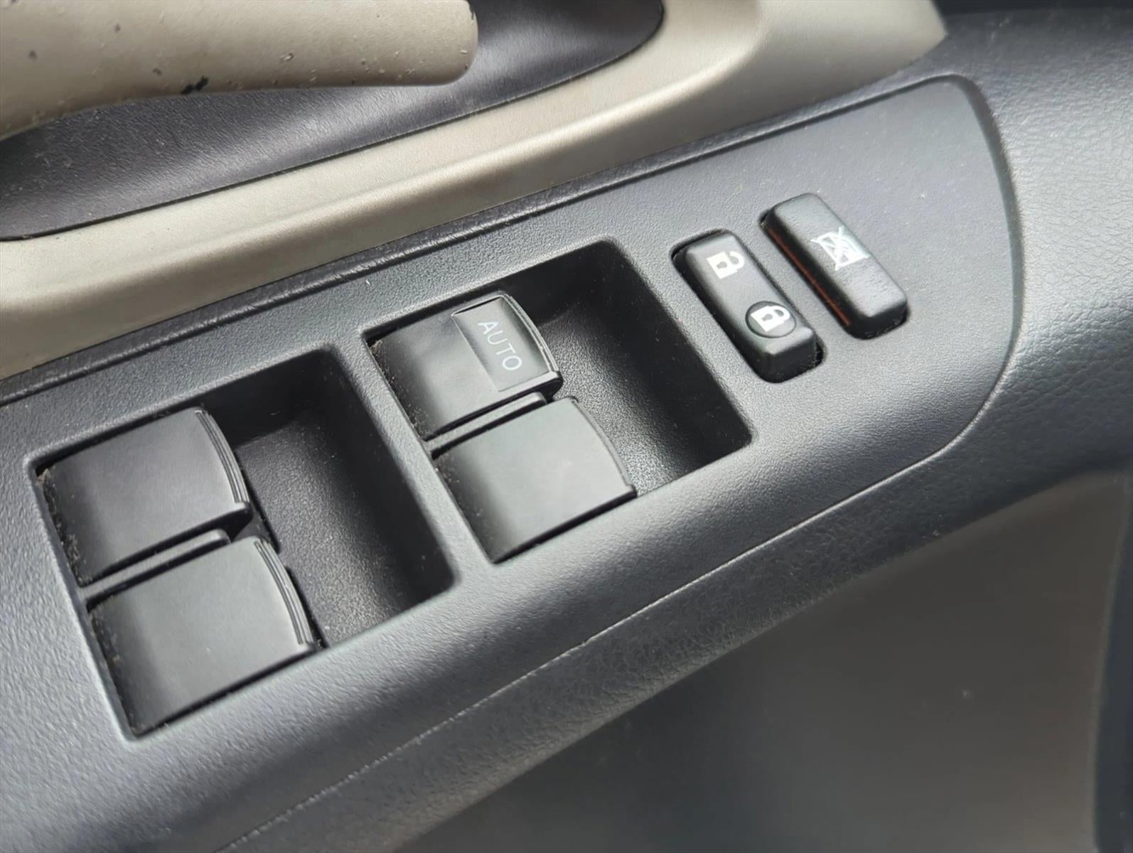 2009 Toyota Matrix 5dr Wgn Auto FWD (Natl)