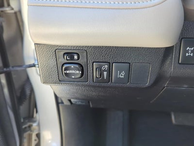 2017 Toyota RAV4 Limited AWD (GS)