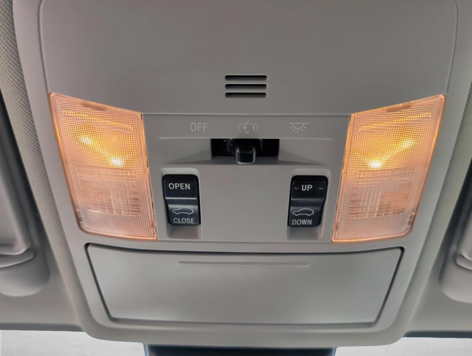 2017 Toyota RAV4 Limited AWD (GS)