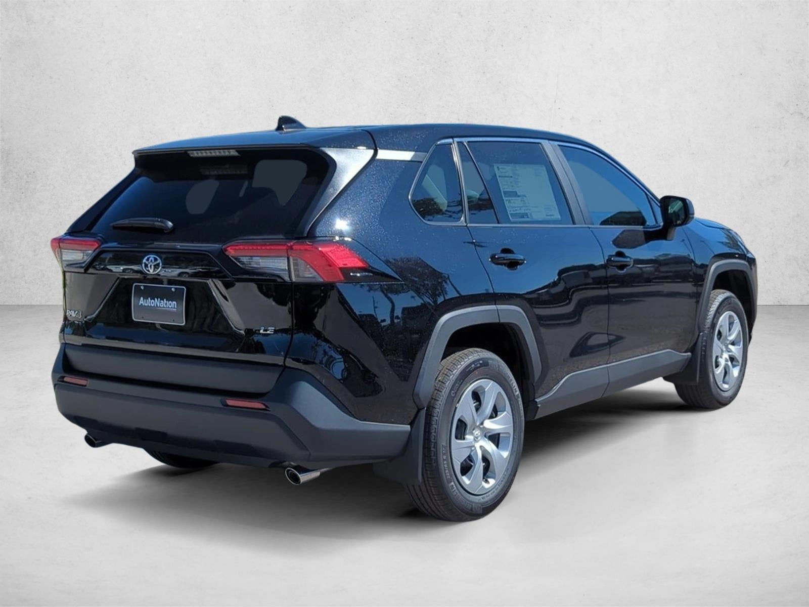2025 Toyota RAV4 LE FWD (GS)