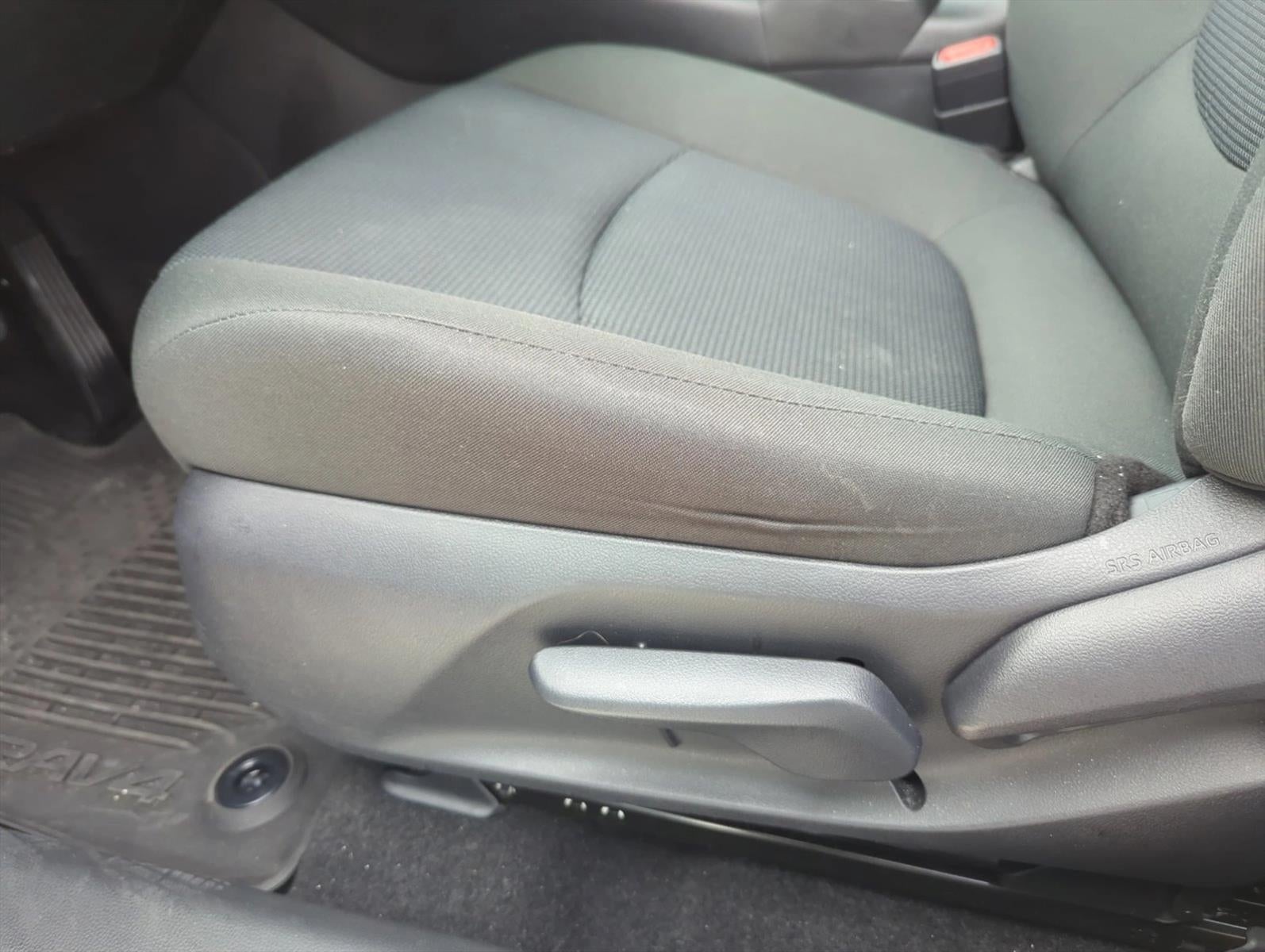 2025 Toyota RAV4 LE FWD (GS)