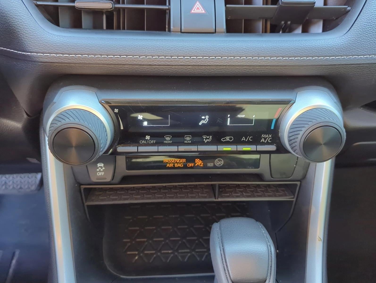 2021 Toyota RAV4 LE FWD (GS)