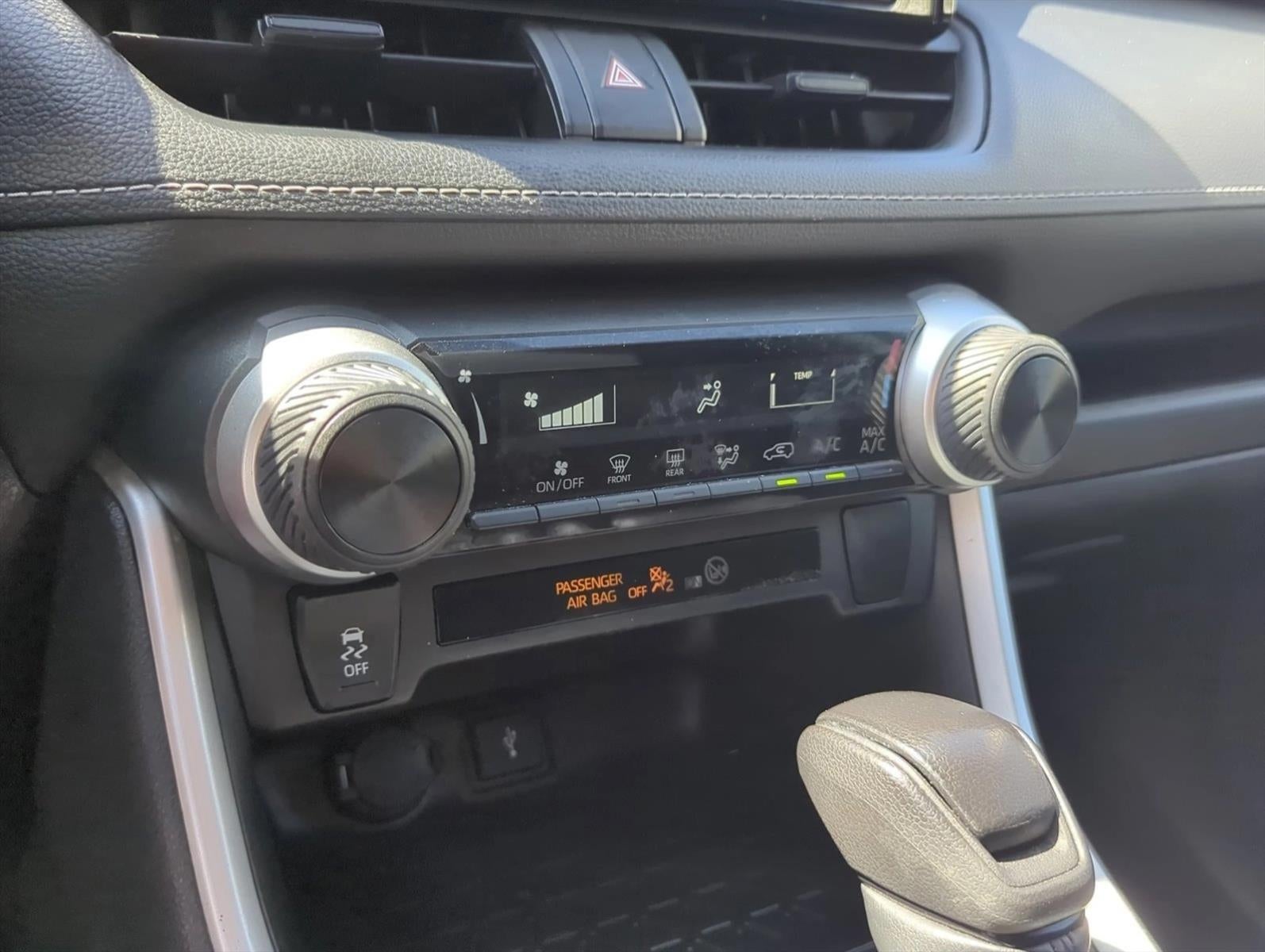 2021 Toyota RAV4 LE FWD (GS)