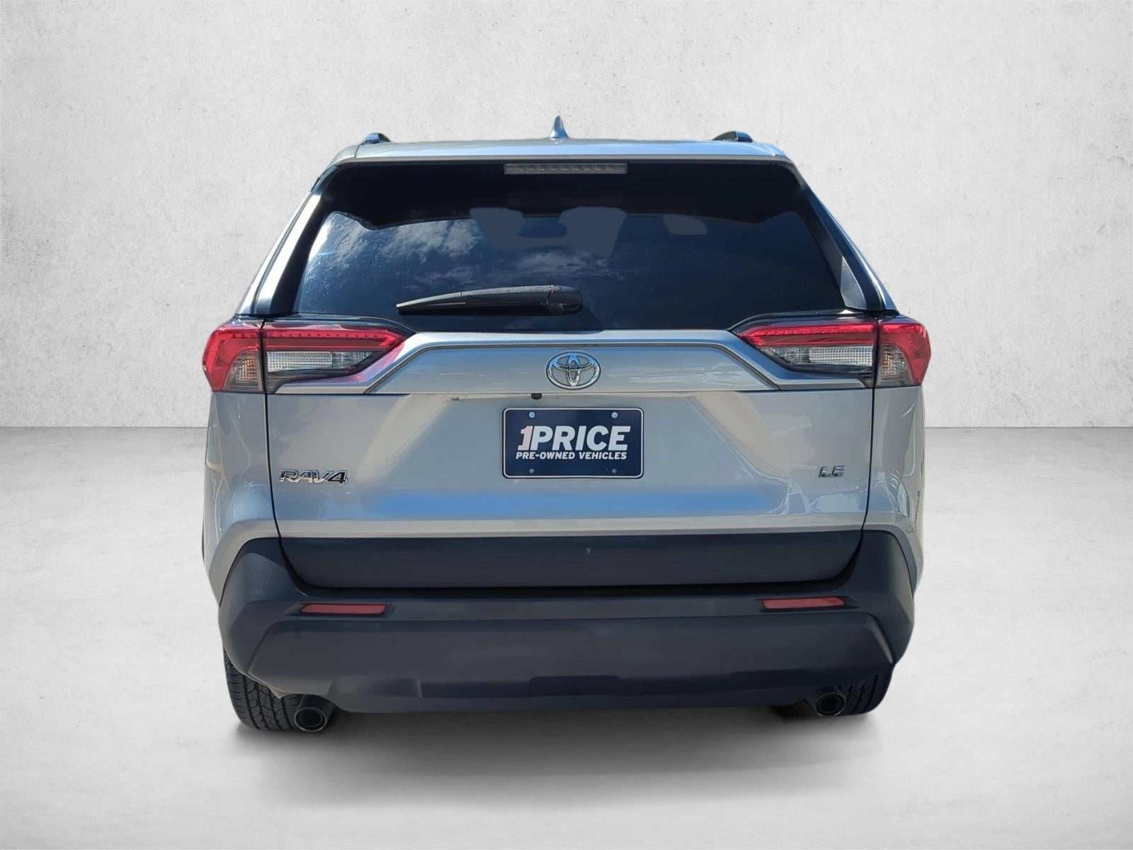 2021 Toyota RAV4 LE FWD (GS)