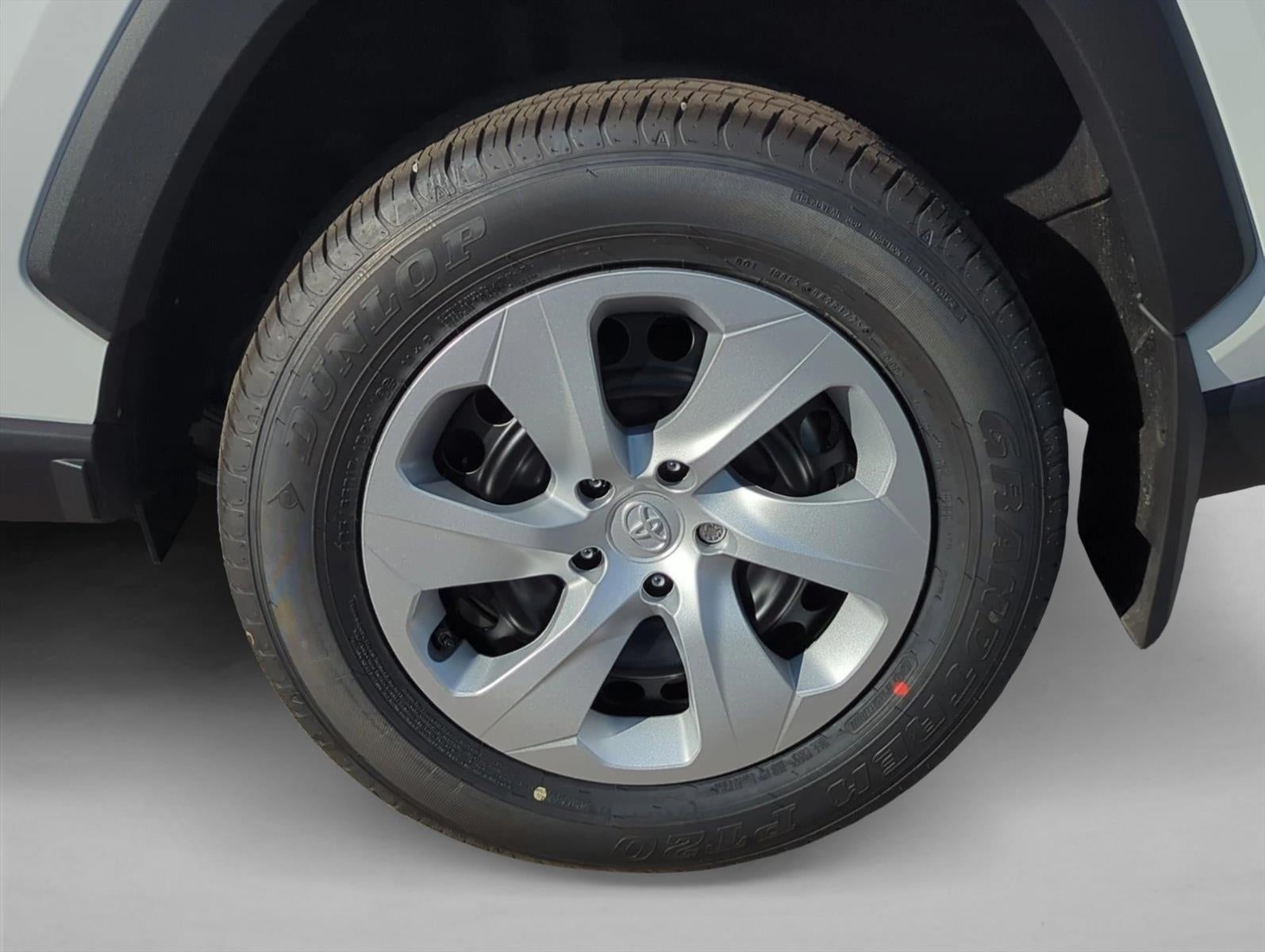 2025 Toyota RAV4 LE FWD (GS)