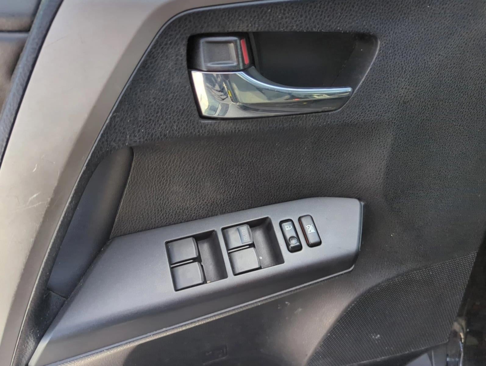 2016 Toyota RAV4 AWD 4dr XLE (Natl)