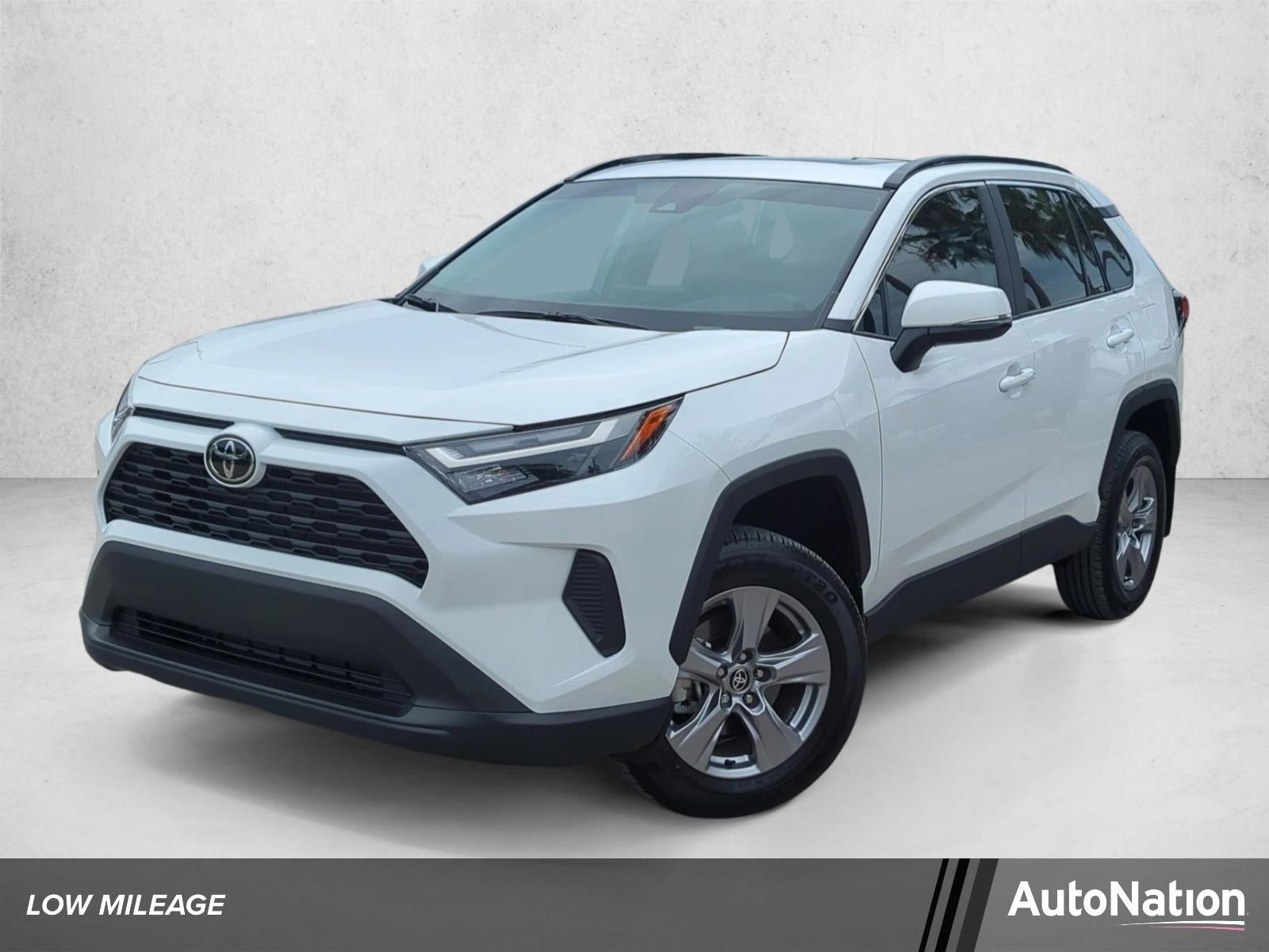 2025 Toyota RAV4 XLE FWD (GS)