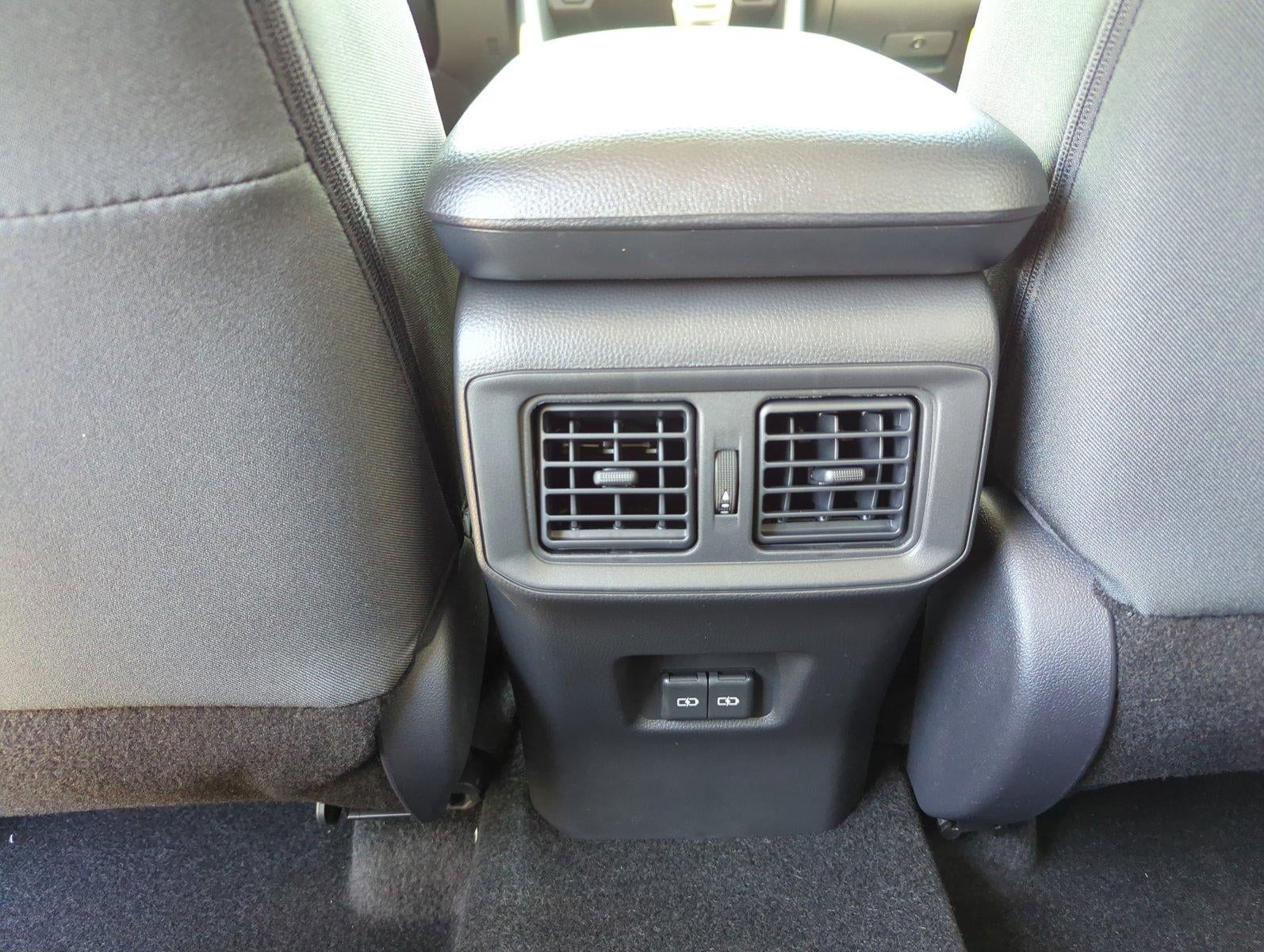 2025 Toyota RAV4 XLE FWD (GS)