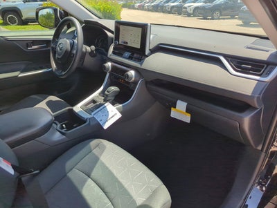 2025 Toyota RAV4 XLE FWD (GS)