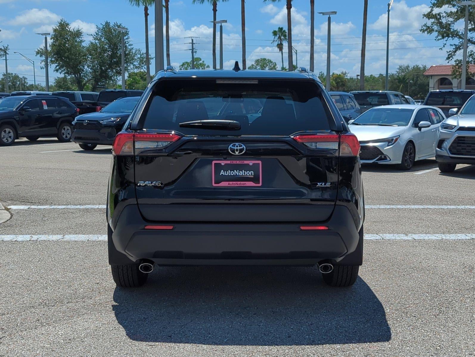 2025 Toyota RAV4 XLE FWD (GS)