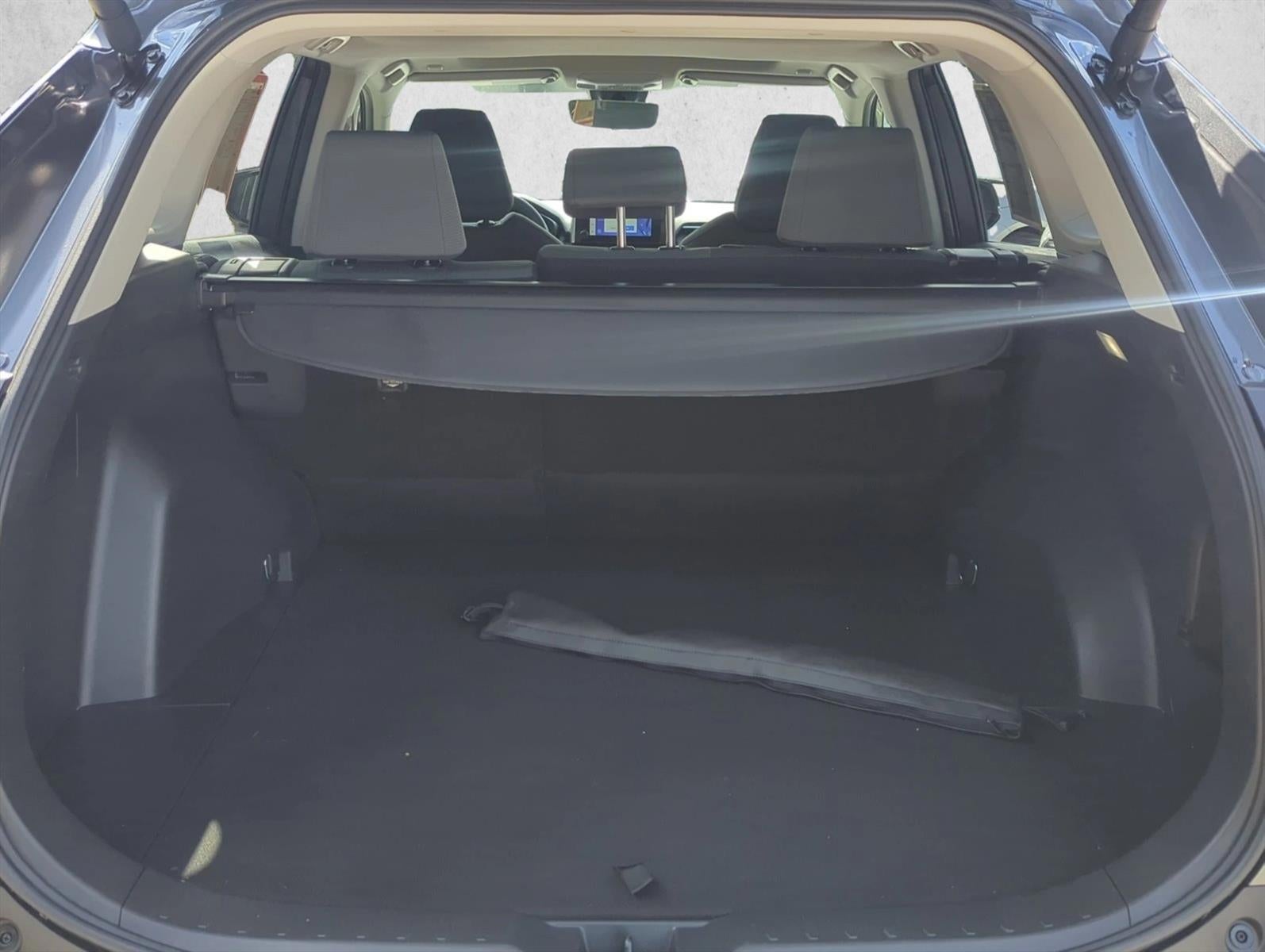 2025 Toyota RAV4 XLE FWD (Natl)