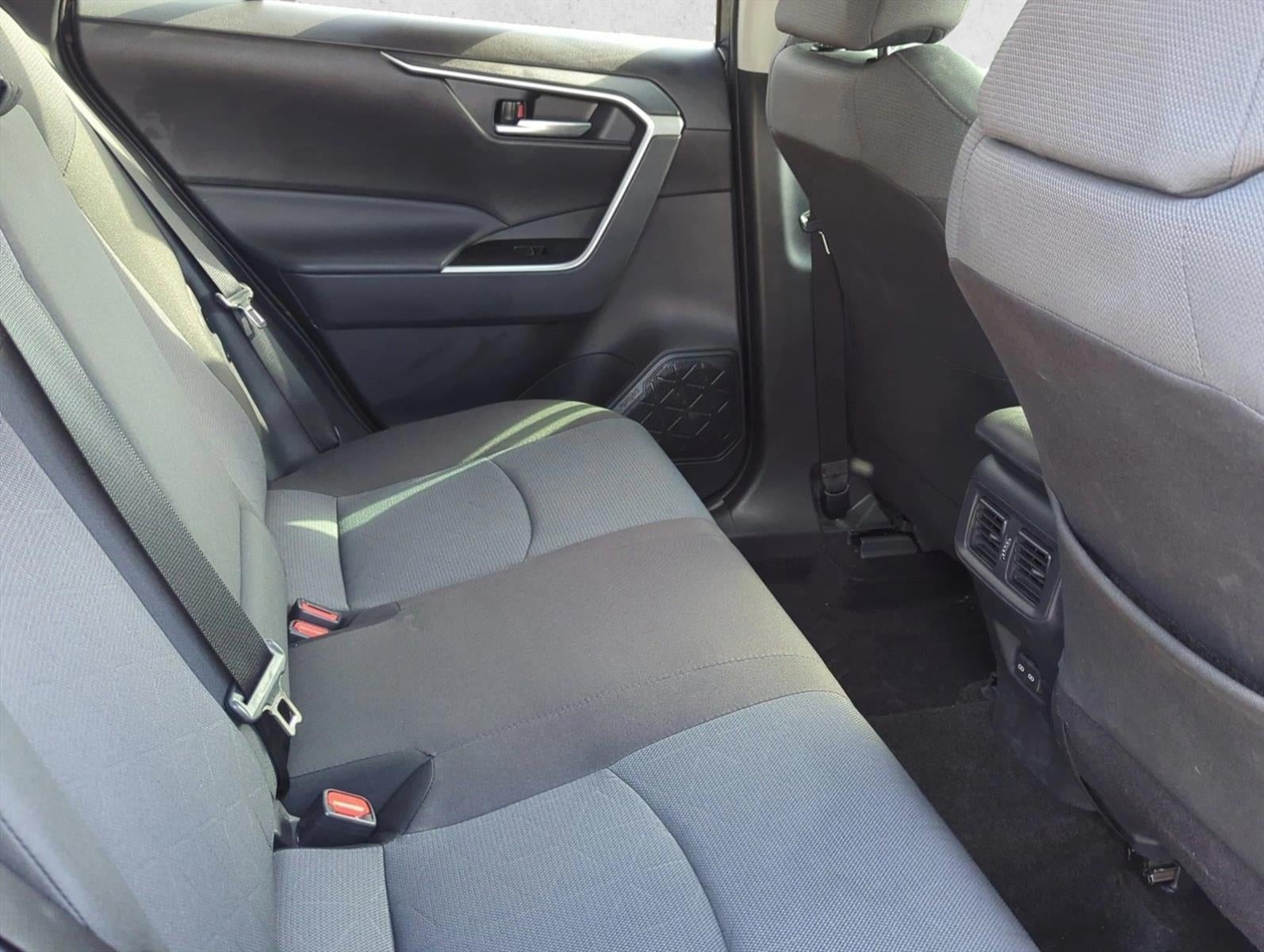 2025 Toyota RAV4 XLE FWD (Natl)