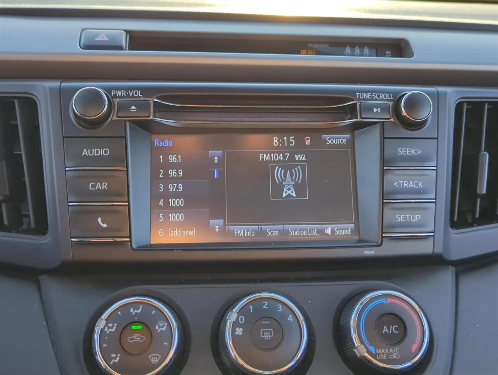 2017 Toyota RAV4 LE FWD (GS)