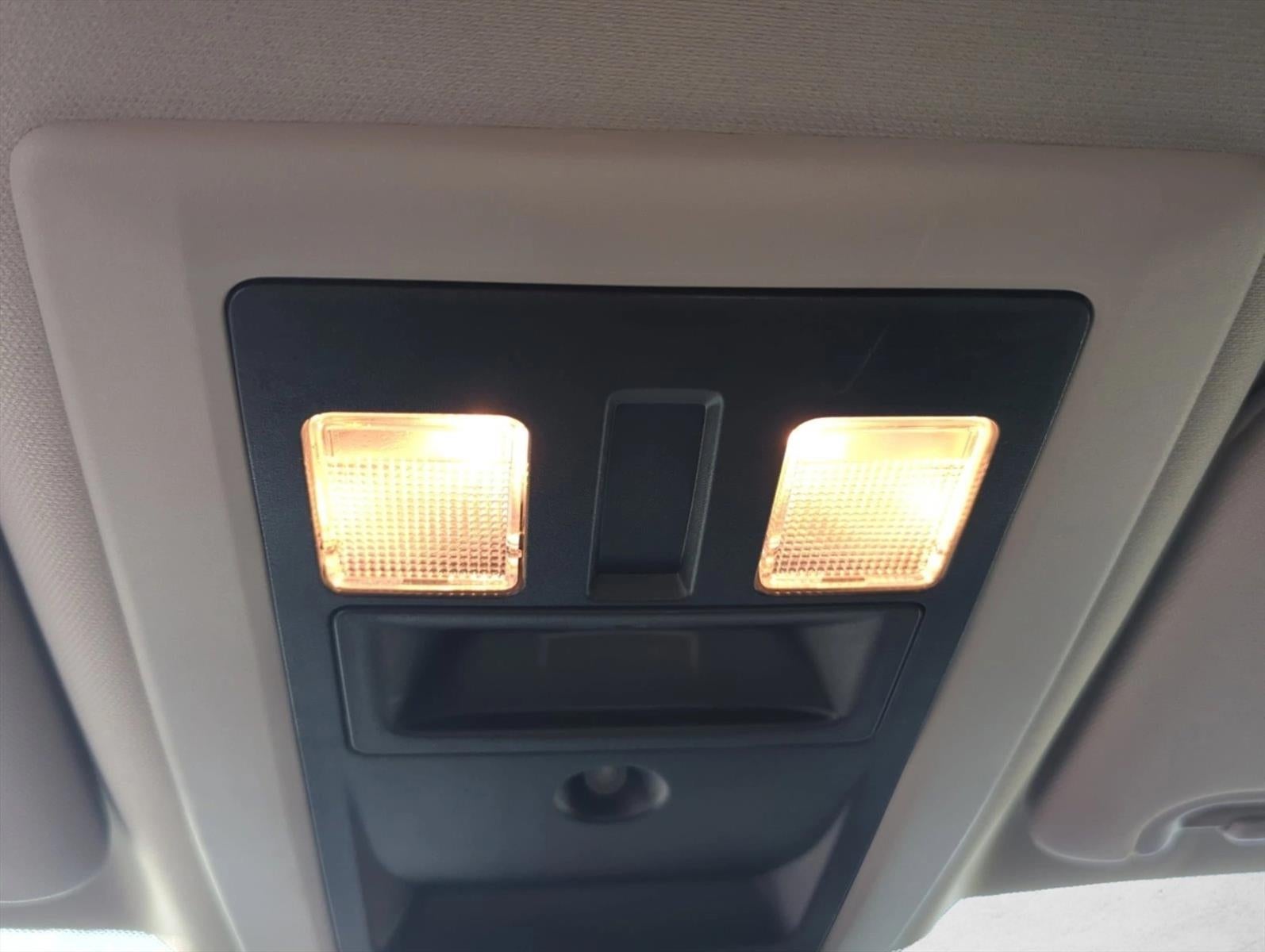 2022 RAM 1500 Classic Tradesman 4x4 Reg Cab 6'4" Box