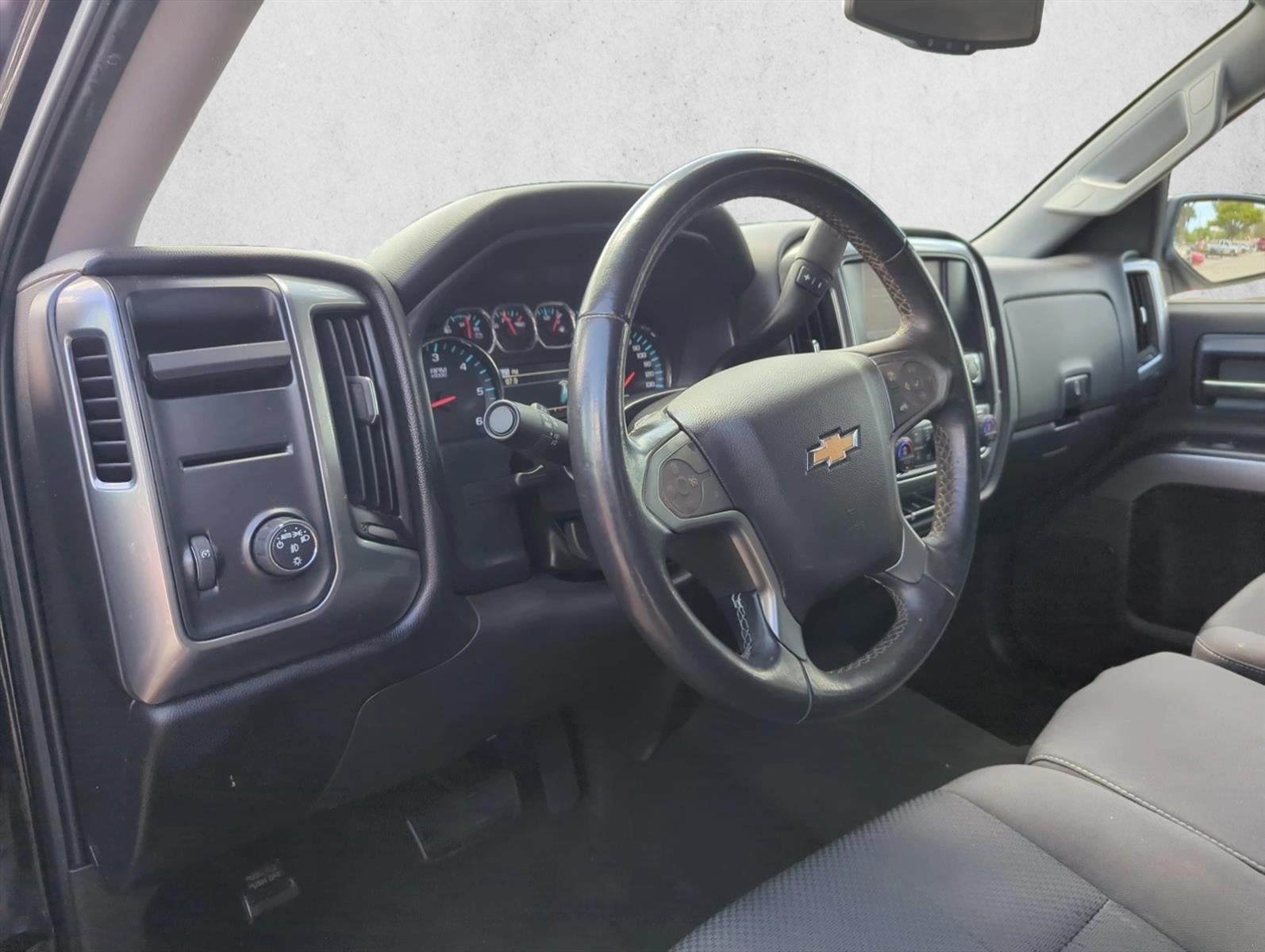 2015 Chevrolet Silverado 1500 Crew Cab Short Box 2-Wheel Drive LT