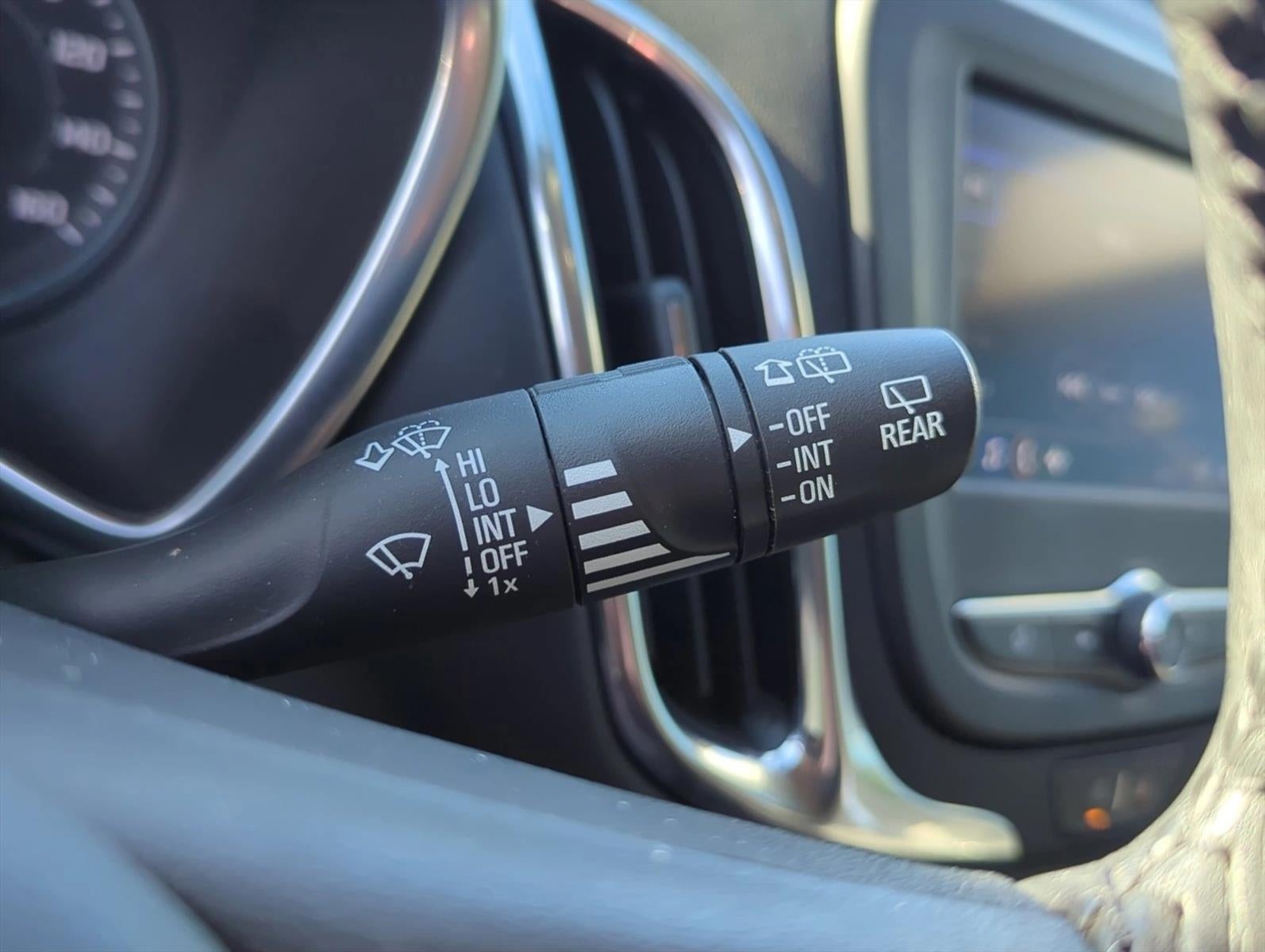 2022 Chevrolet Equinox FWD LT