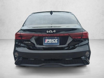 2023 Kia Forte LXS IVT