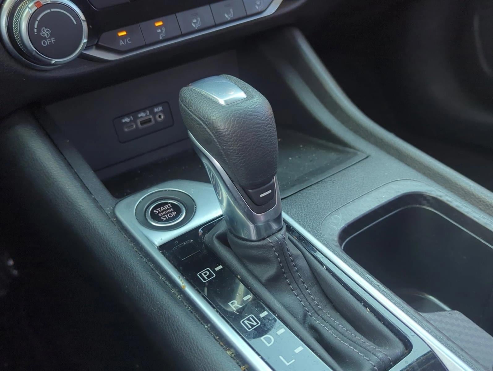 2022 Nissan Sentra SV CVT