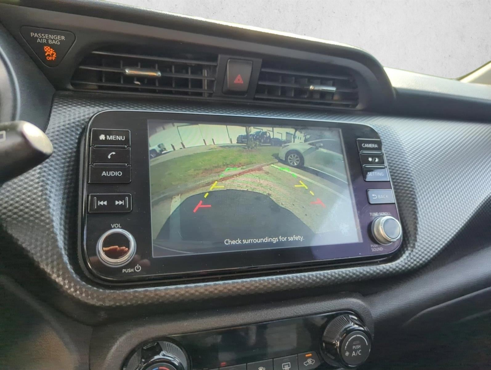 2022 Nissan Kicks SV FWD