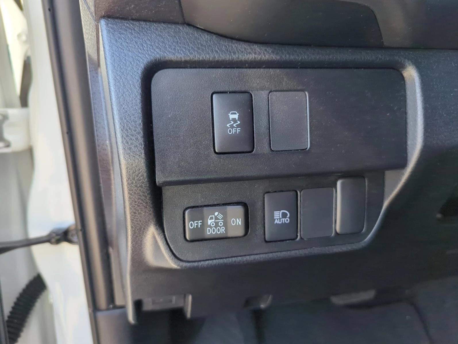 2023 Toyota Tacoma 2WD 2WD SR5 Double Cab 5' Bed V6 AT (GS)