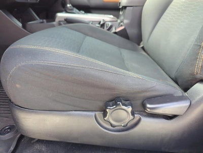 2019 Toyota Tacoma 2WD 2WD SR5 Double Cab 5' Bed V6 AT (GS)