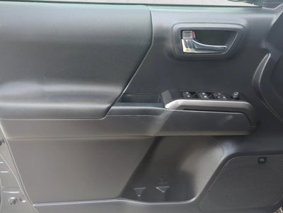 2022 Toyota Tacoma 2WD 2WD TRD Off Road Double Cab 5' Bed V6 AT (Natl)