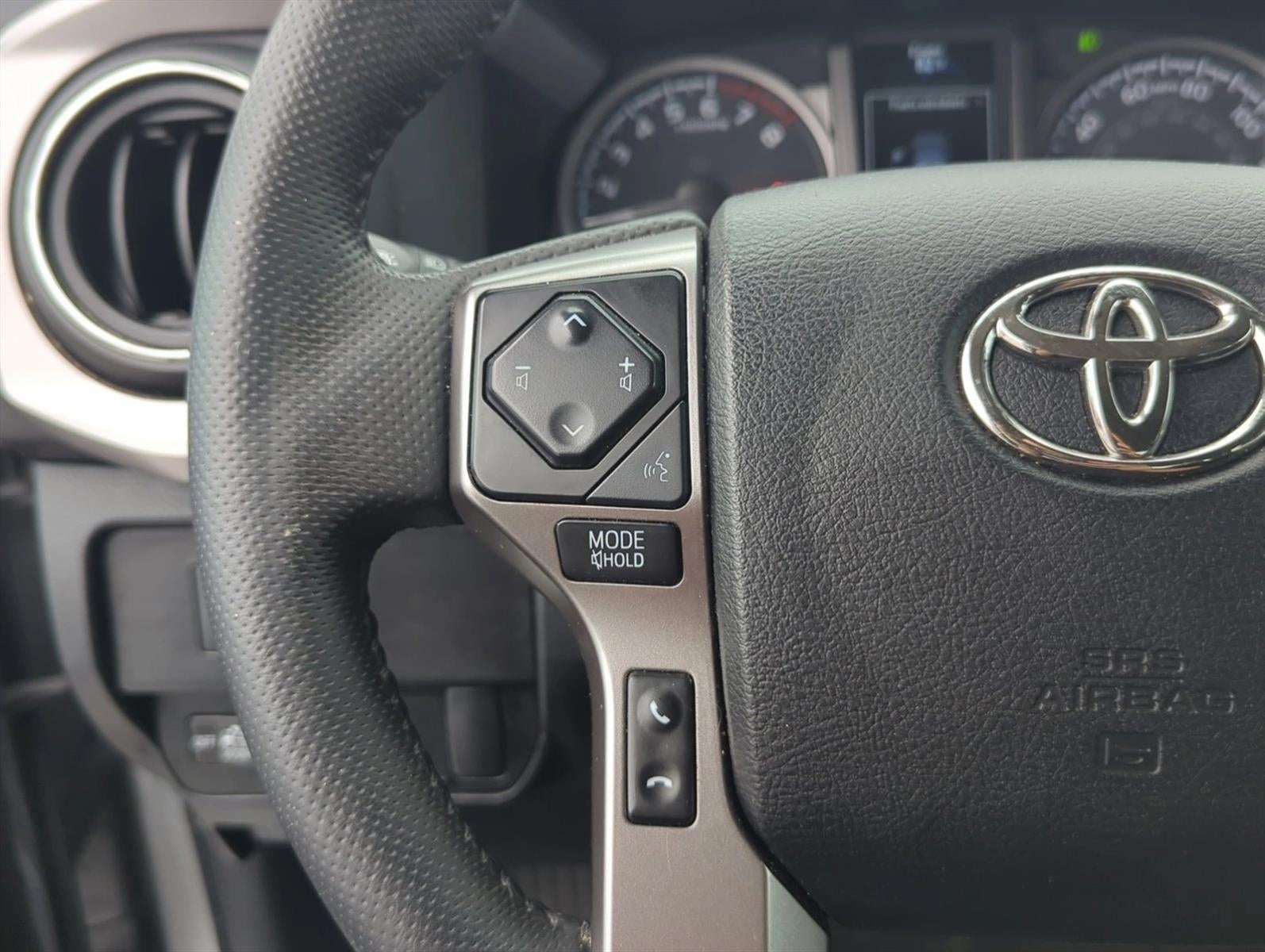 2022 Toyota Tacoma 2WD 2WD SR5 Double Cab 5' Bed V6 AT (GS)