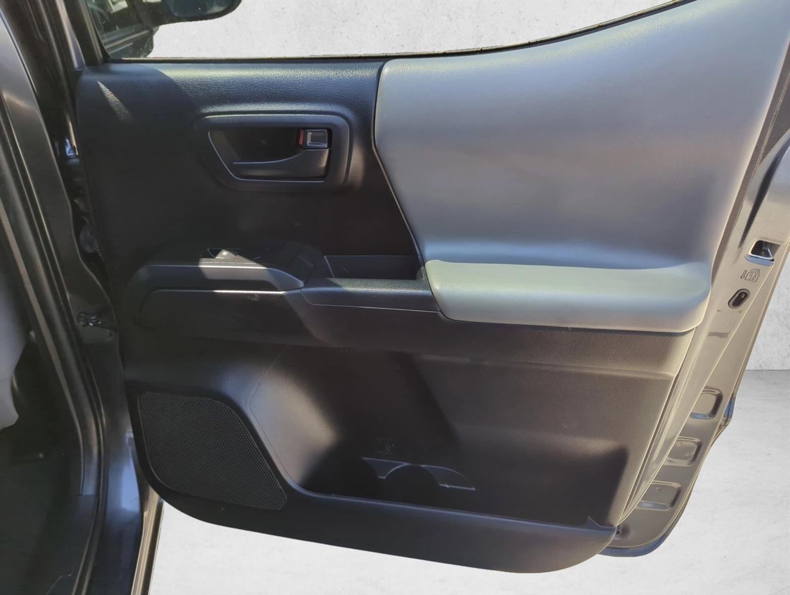 2023 Toyota Tacoma 4WD 4WD SR Double Cab 5' Bed V6 AT (GS)