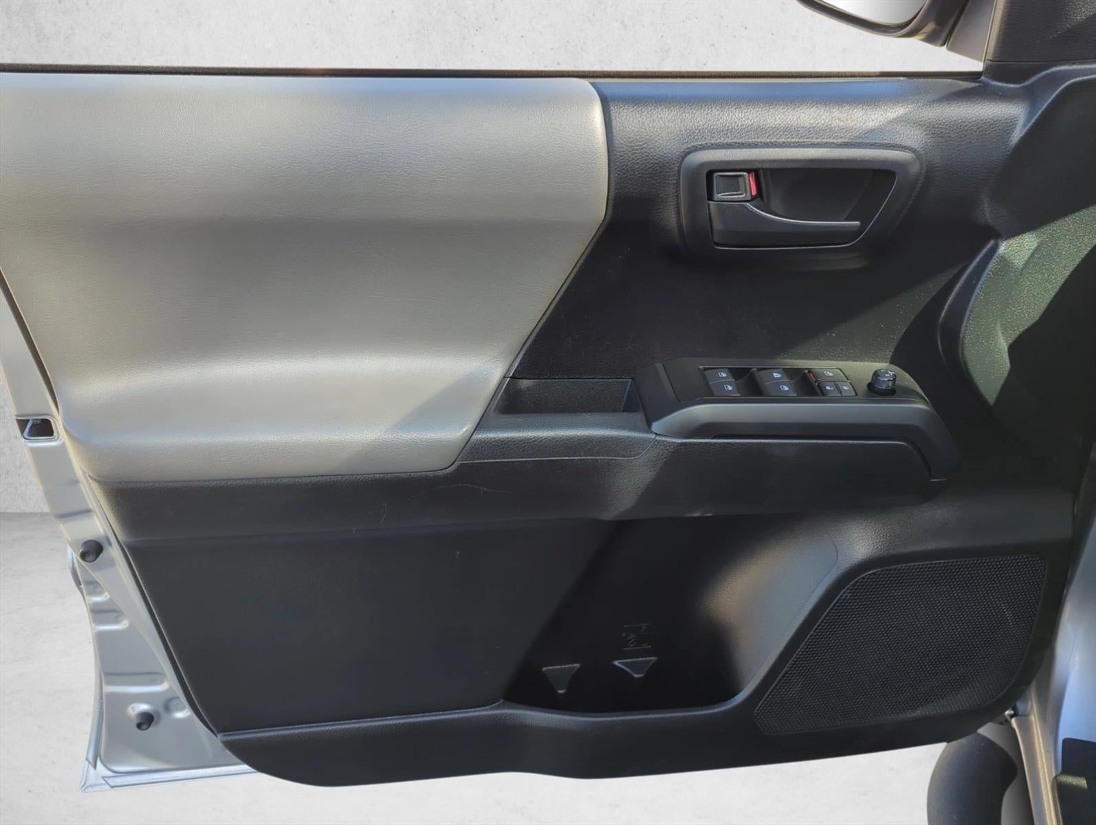 2021 Toyota Tacoma 4WD 4WD SR Double Cab 5' Bed V6 AT (GS)