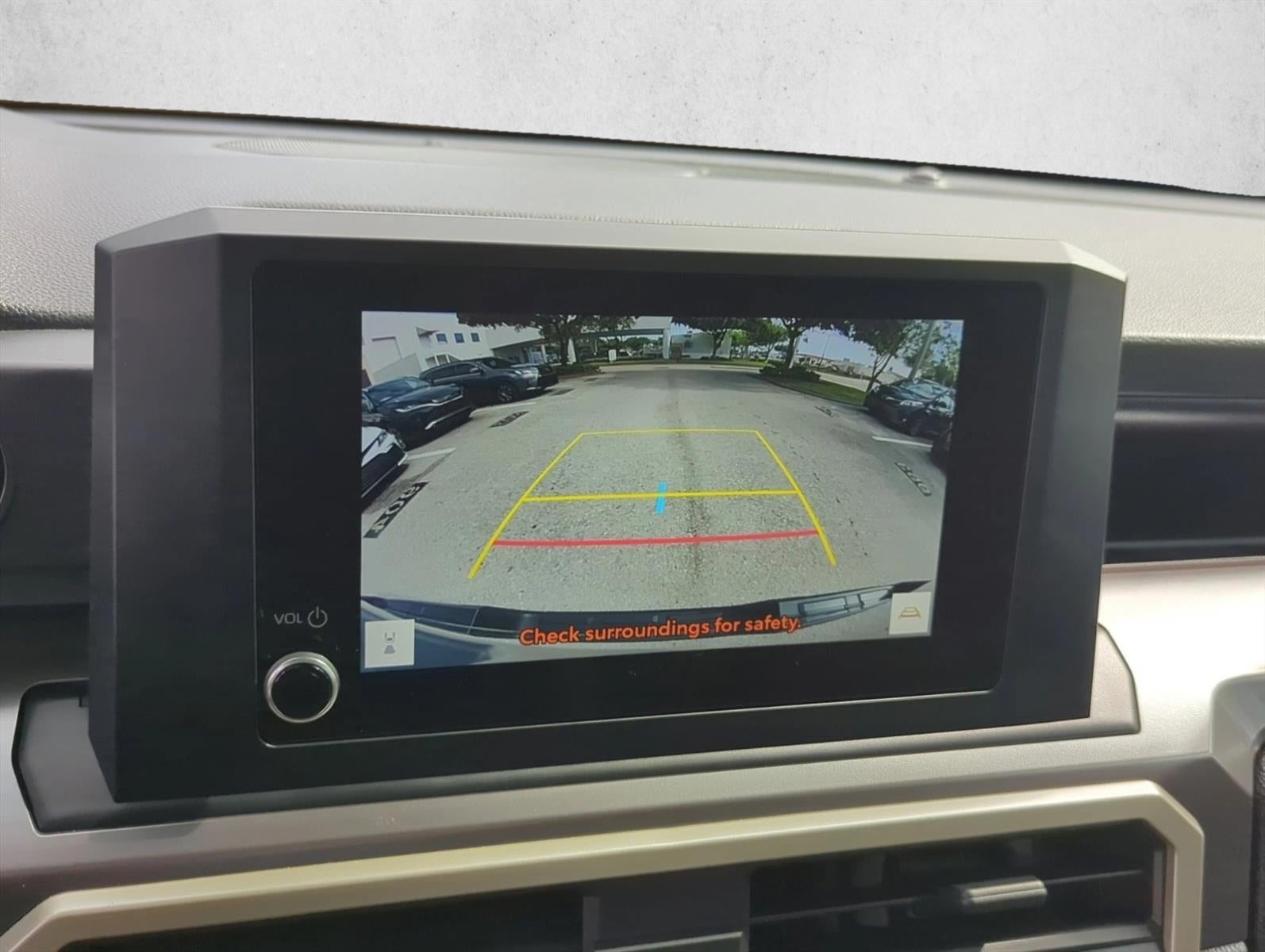 2025 Toyota Tacoma 2WD 2WD SR5 Double Cab 5' Bed AT (SE)