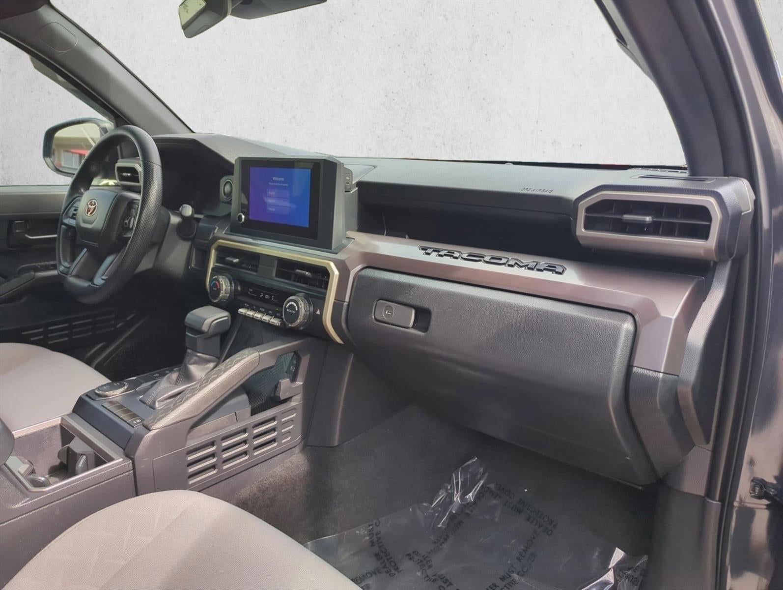 2025 Toyota Tacoma 2WD 2WD SR5 Double Cab 5' Bed AT (SE)